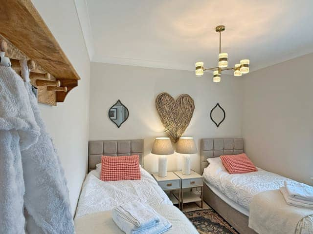 Twin bedroom | The Guards Quarters - The Old Court House, Silloth