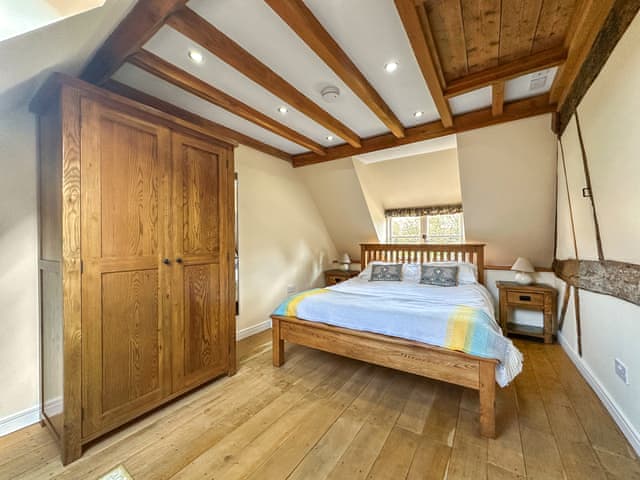 Double bedroom | Poona Cottage, Cadnam, near Southampton
