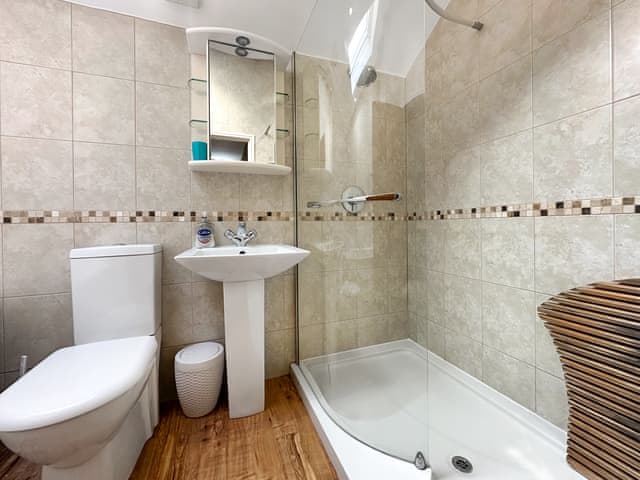 Bathroom | Poona Cottage, Cadnam, near Southampton