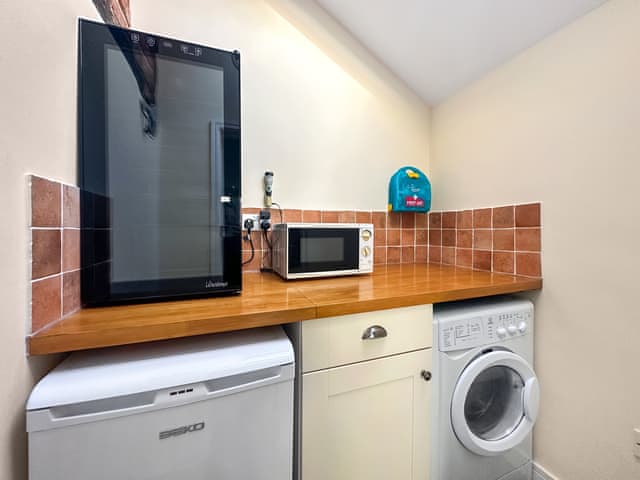 Utility room | Poona Cottage, Cadnam, near Southampton