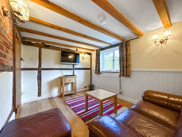 Sitting room | Poona Cottage, Cadnam, near Southampton