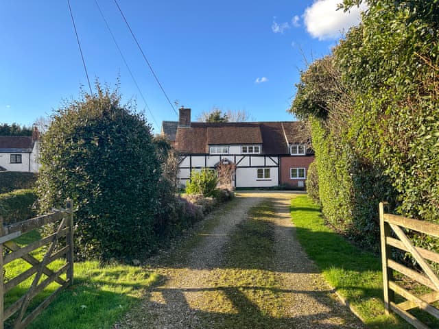Exterior | Poona Cottage, Cadnam, near Southampton