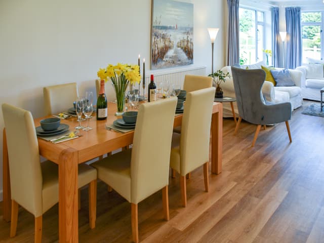 Open plan living space | Larks Rise, Weston Longville