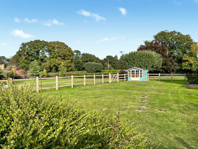 Outdoor | Larks Rise, Weston Longville