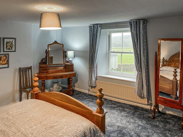 Double bedroom | Low Houses Farmhouse, Newbiggin, near Barnard Castle