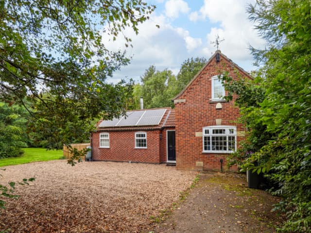 Exterior | Paws in the Pines, Frithville, near Lincolnshire