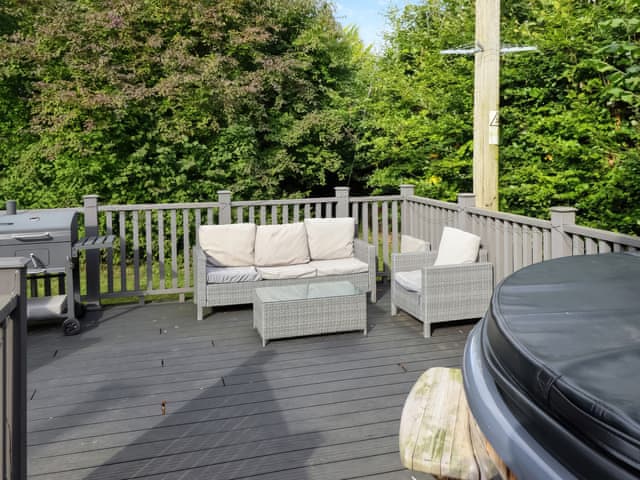 Decking | Paws in the Pines, Frithville, near Lincolnshire