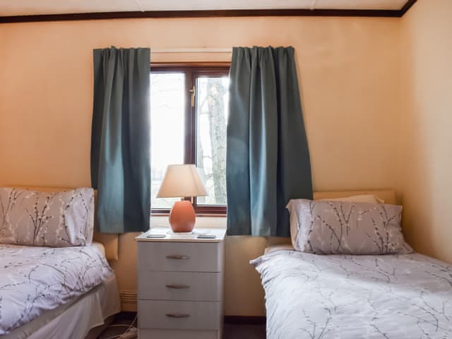 Twin bedroom | Woodpecker Lodge - Swans Rest, Singleton, near Poulton-Le-Fylde