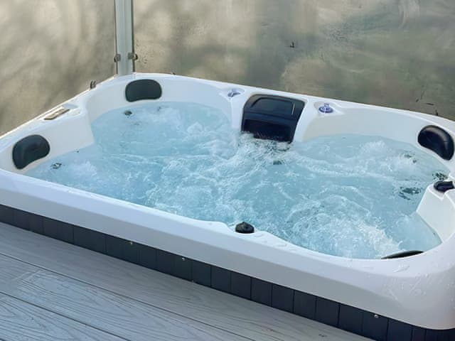 Hot tub | Serenity, Ingoldmells