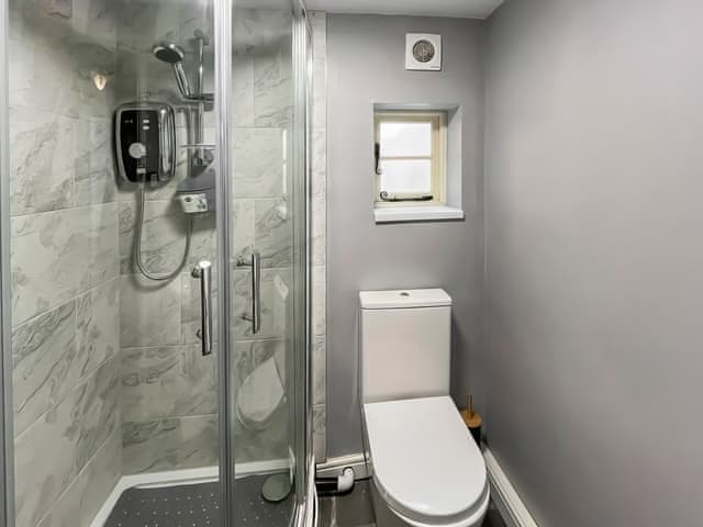 Bathroom | Butterfly Cottage, Maltby Le Marsh, near Mablethorpe