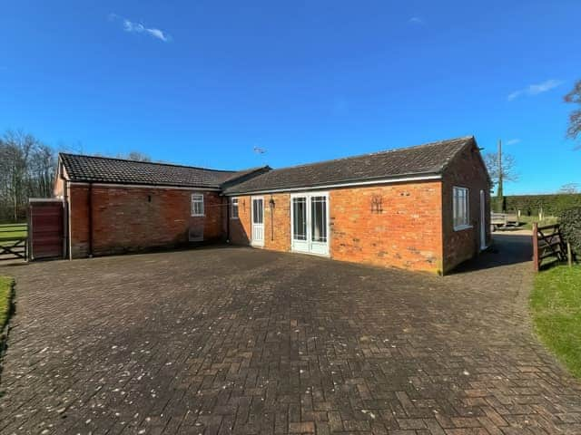 Exterior | Cherry - The Country Cottages, Burgh le Marsh