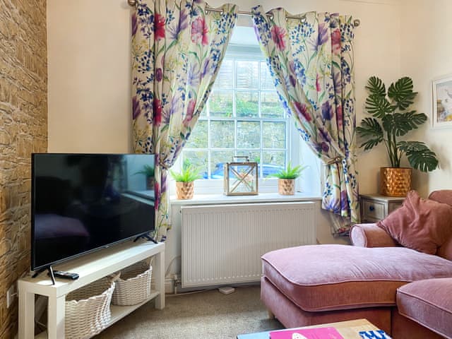 Living area | Issys Cottage, Helston