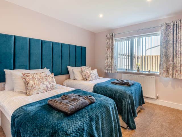 Twin bedroom | Sweetpea - Golden Beach Holiday Park, Ingoldmells