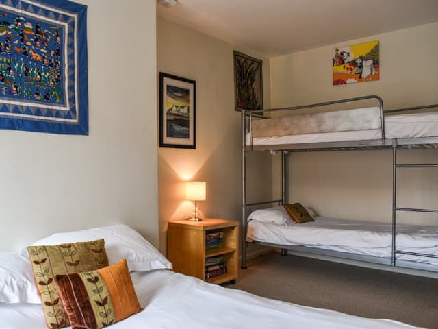 Bunk bedroom | Swingbridge Lookout, Whitby