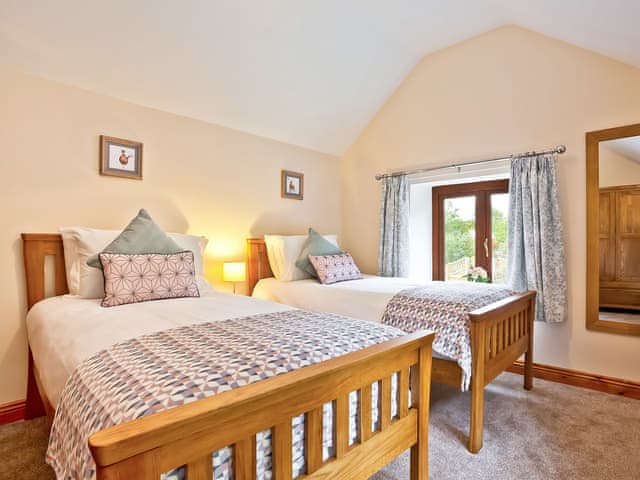 Twin bedroom | Cove Lodge - Tide and Timber Escapes, Carnforth
