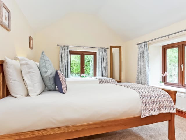 Twin bedroom | Cove Lodge - Tide and Timber Escapes, Carnforth