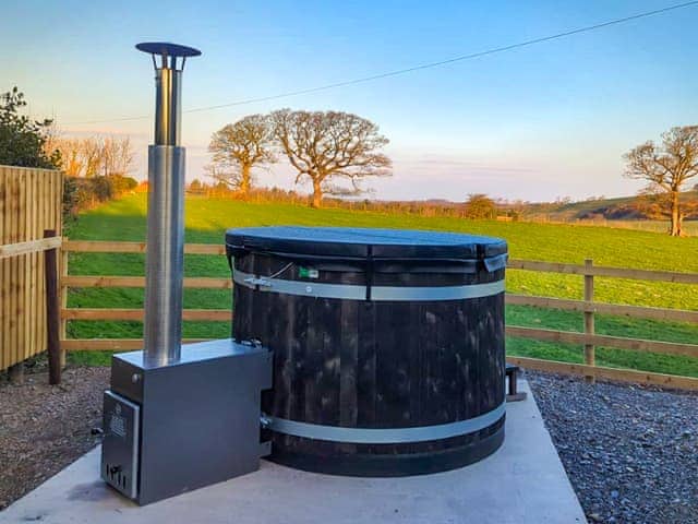 Hot tub | Meadows View Shepherd&rsquo;s hut, Cockermouth