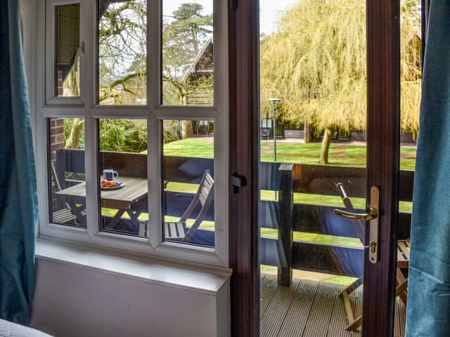 King bedroom | Bittern Lodge, Cromer