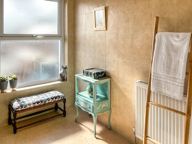 Bathroom | The Artists Retreat, Whitby