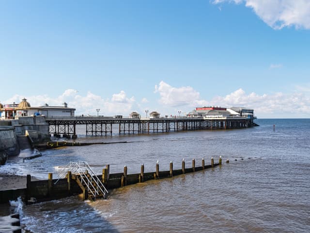 Surrounding area | High Tide, Cromer