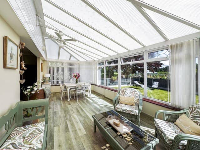 Lovely sunny conservatory with garden access | Broadoak Barn, Ellesmere