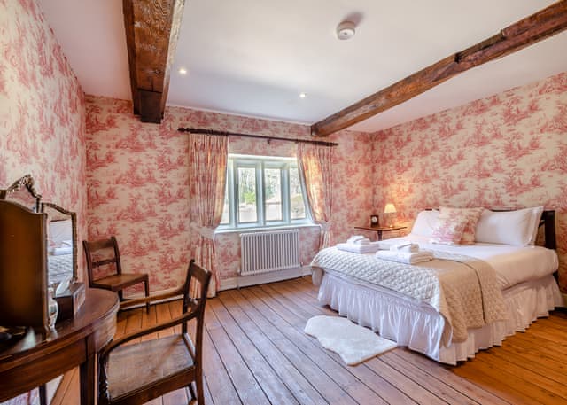 Double bedroom | Oxnead Hall, Oxnead, near Brampton