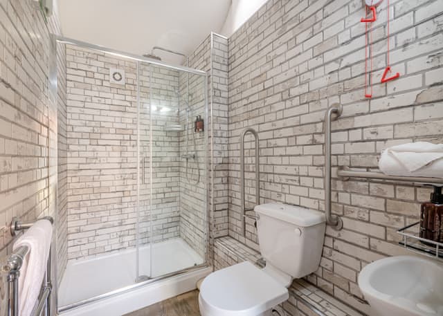 Bathroom | Oxnead Hall, Oxnead, near Brampton