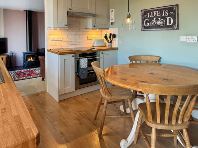 Kitchen/diner | Derwent Cottage - Low Penhowe, Burythorpe, near Malton