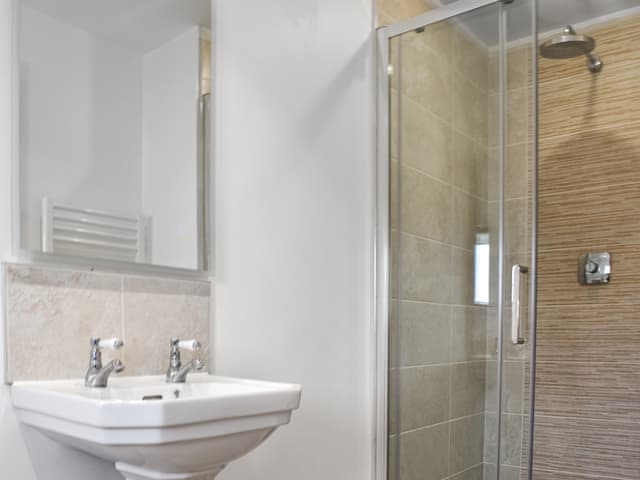Bathroom | Beech cottage - Goldburn Barns, near Okehampton