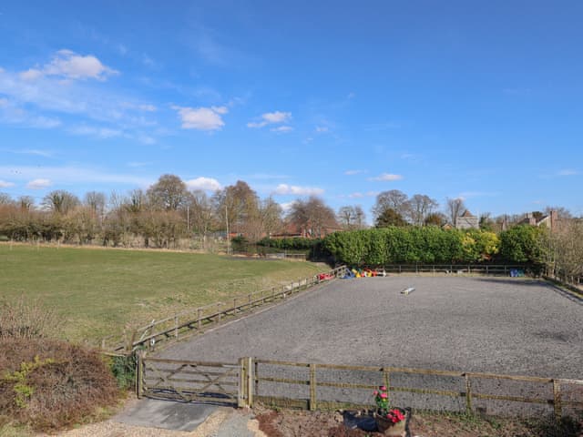 Exterior | The Old Tack Room - Hoopers Holidays, Tilshead