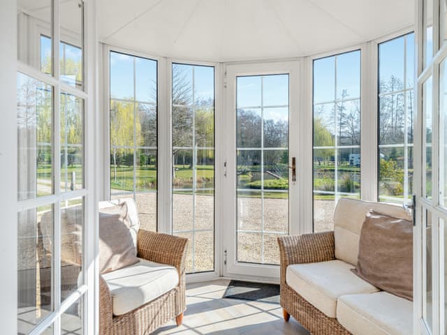Sun room | Herons Nest - Everglades Caravan Park and Lodges, Denver, King’s Lynn