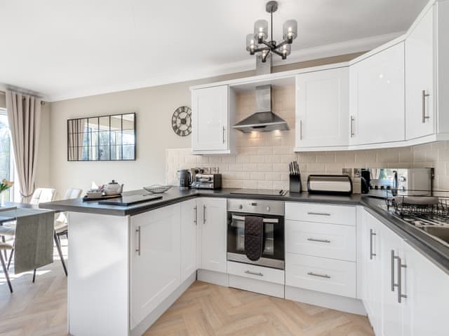 Kitchen | Herons Nest - Everglades Caravan Park and Lodges, Denver, King’s Lynn