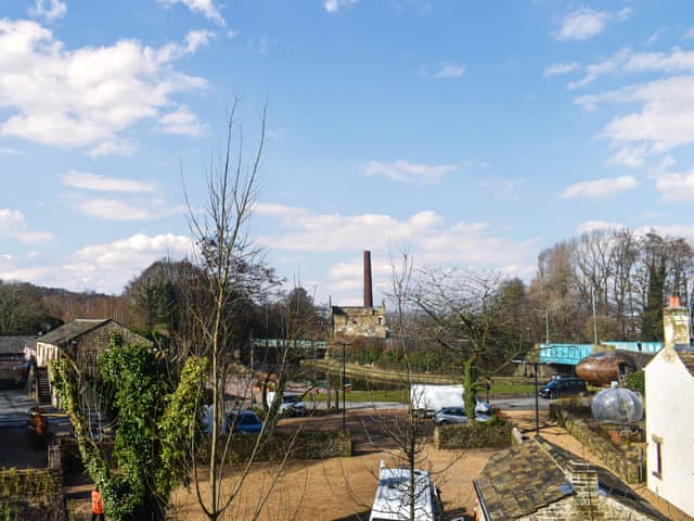 Surrounding area | Hollingreave House, Burnley