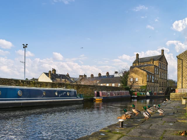 Surrounding area | Hollingreave House, Burnley