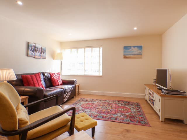 Open plan living space | Court Cottage - Little Court Cottages, Gloucester