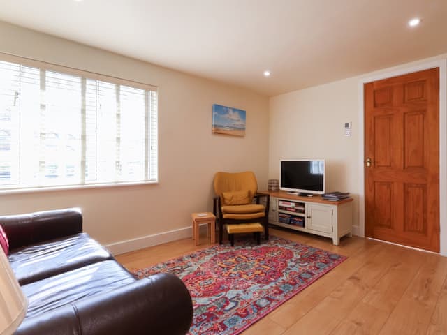 Open plan living space | Court Cottage - Little Court Cottages, Gloucester