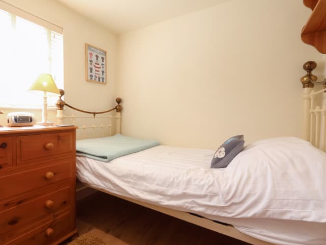 Twin bedroom | Court Cottage - Little Court Cottages, Gloucester