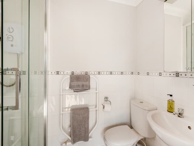 Bathroom | Anglers Haven - Everglades Caravan Park and Lodges, Denver, King&rsquo;s Lynn