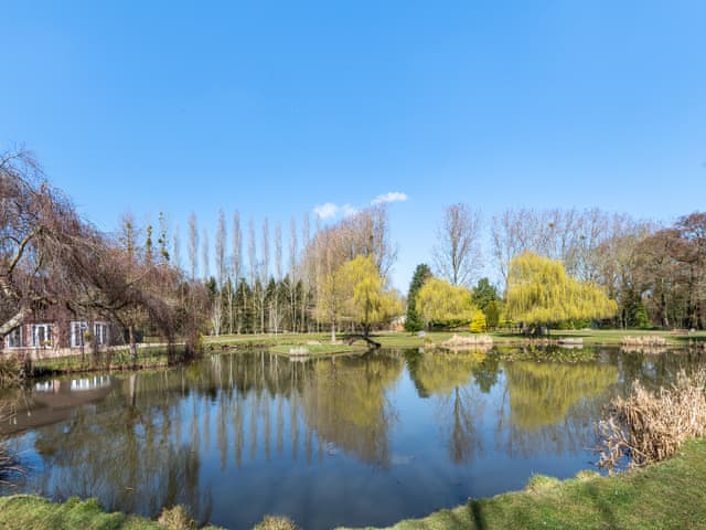 Garden and grounds | Anglers Haven - Everglades Caravan Park and Lodges, Denver, King&rsquo;s Lynn