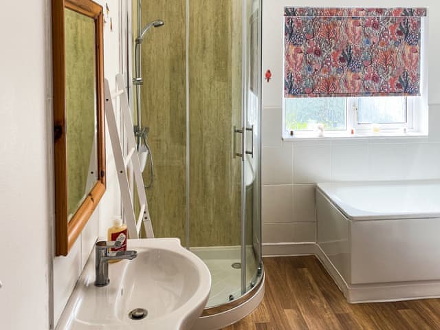 Bathroom | Barnhayes, Hartland