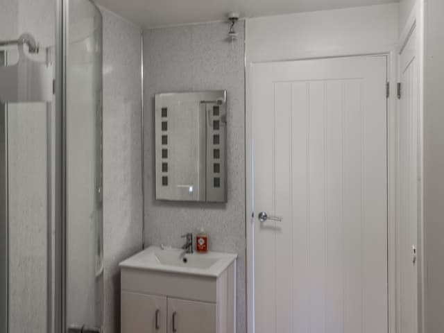 Bathroom | Barnhayes, Hartland