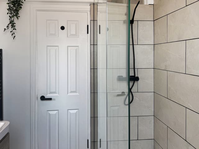 Bathroom | 2 The Beach, Bude