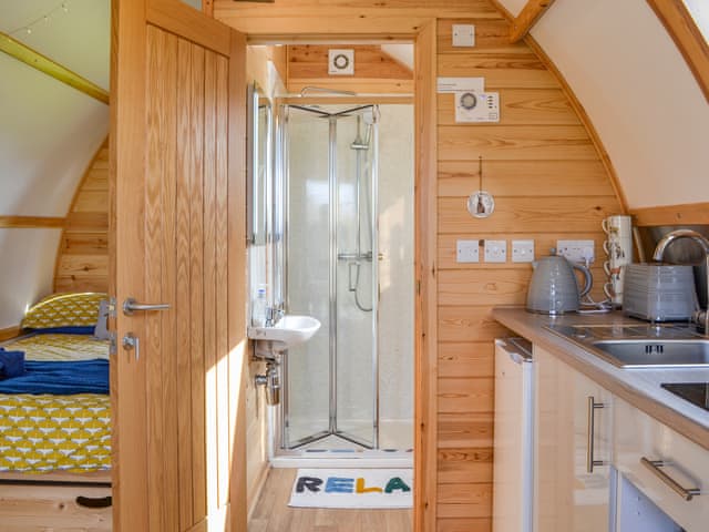 Bathroom | Husk - Kelk Beck Glamping, Kelk, near Driffield