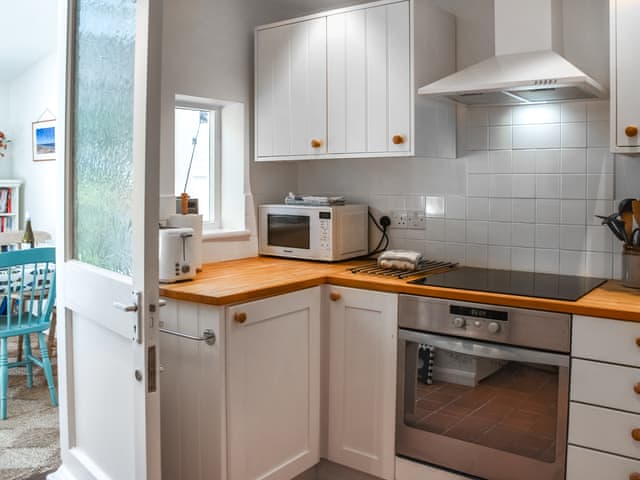 Kitchen | Eva&rsquo;s Cottage, Wenhaston