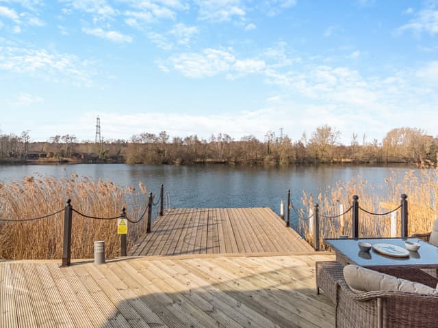 Decking | Malibu Lakehouse, Pentney Lakes