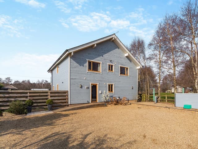 Exterior | Malibu Lakehouse, Pentney Lakes