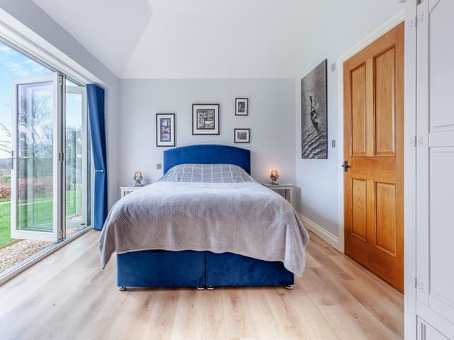 Double bedroom | The Lodge at Edenbridge, Shepton Mallet