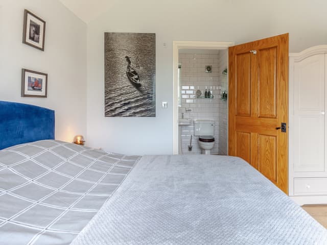 Double bedroom | The Lodge at Edenbridge, Shepton Mallet