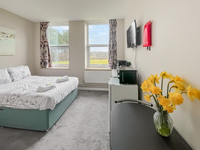 Open plan living space | Studio Apartment 9 - Herstmonceux Castle Estate, Herstmonceux