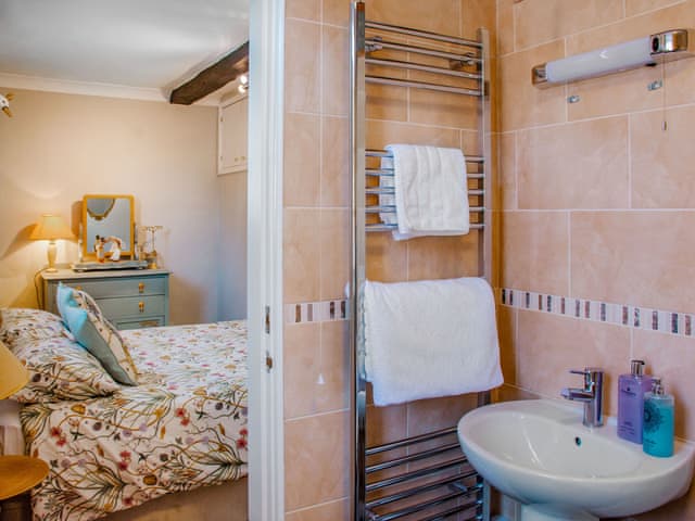 Bathroom | Whispering Place, Bewdley